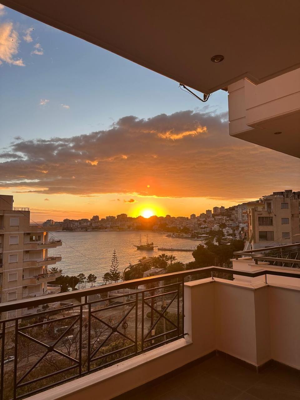 Vista Mozzafiato Sarandë Exterior foto